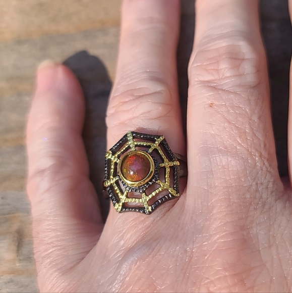 BEAUTIFUL black Opal sterling & gold web ring sz7 - Picture 8 of 10